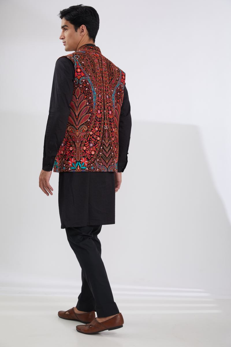 BLACK WITH MULTI RESHAM BUNDI,AND SELF COTTON KURTA AND PANTS