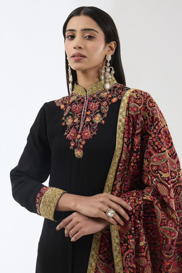 AYAT BLACK LONG 2 LAYER KURTA SET